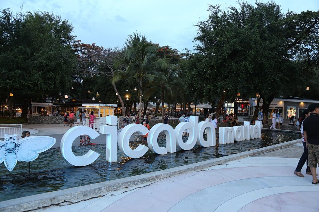 Cicada Market night market in Hua Hin with visitors and food stalls